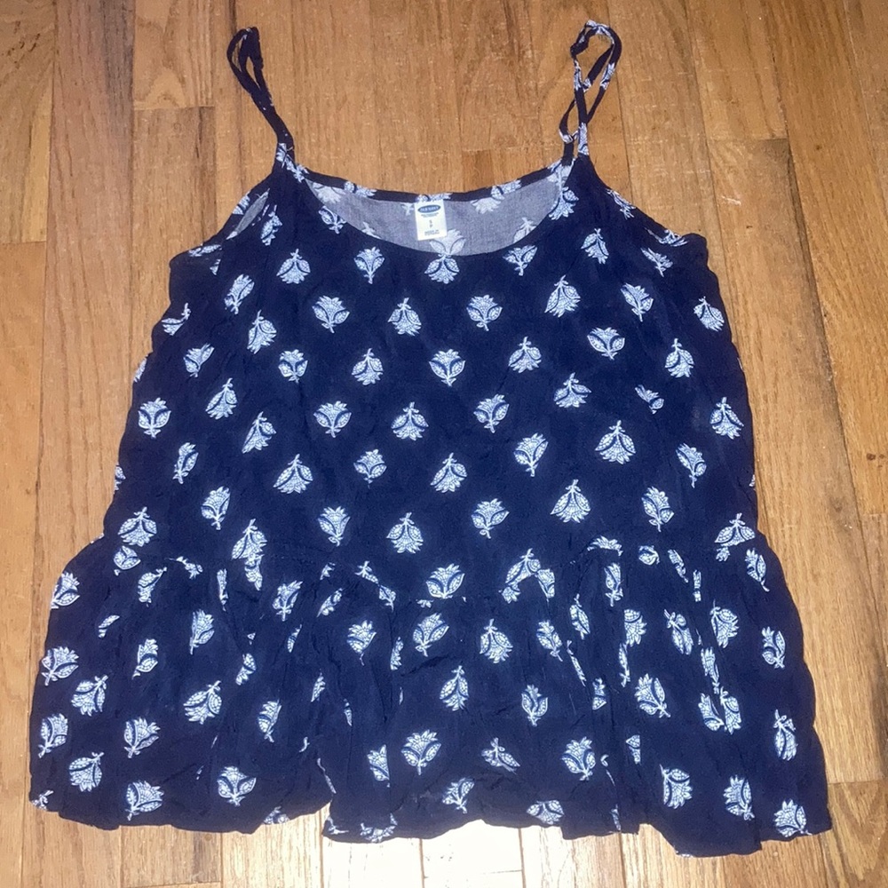 Old navy flowy tank top